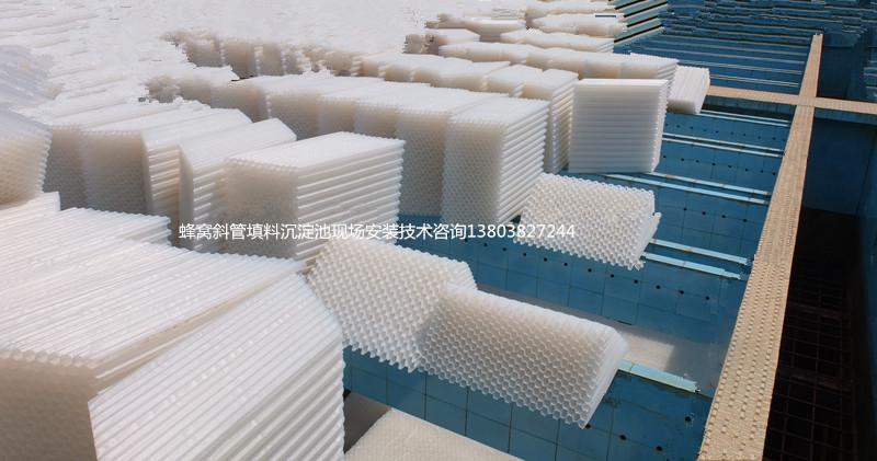 �����S���������Ϸ�Cб�����ϽM�b�F(xi��n)�����̰���